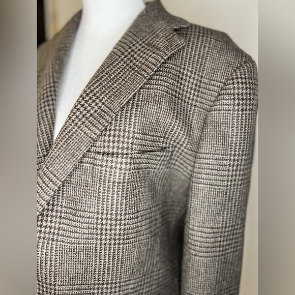 The Italian Flannel Bedford Jacket - Picture 4 of 9